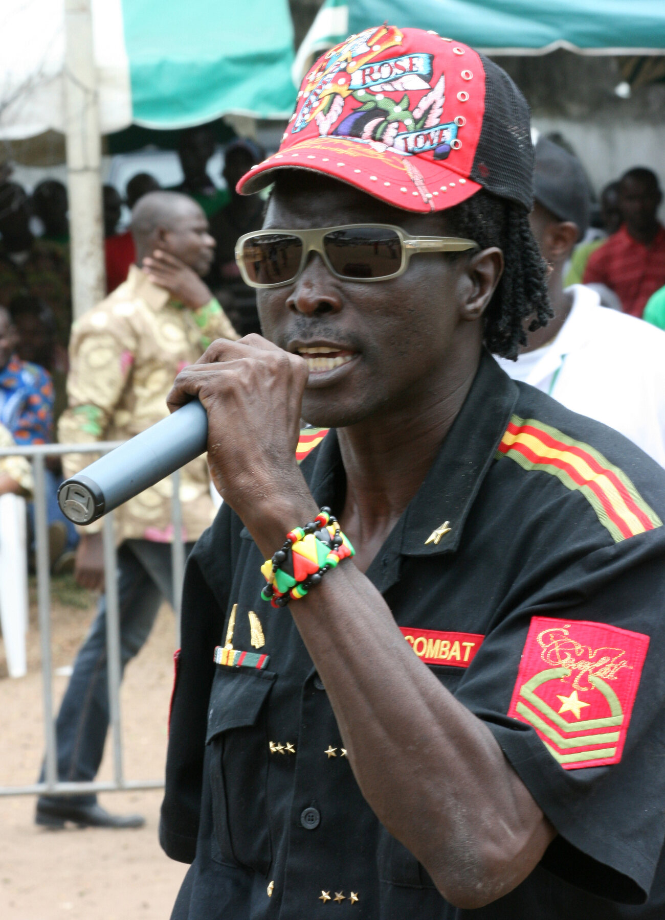 Portrait du chanteur de reggae ivoirien Ismaël Isaac